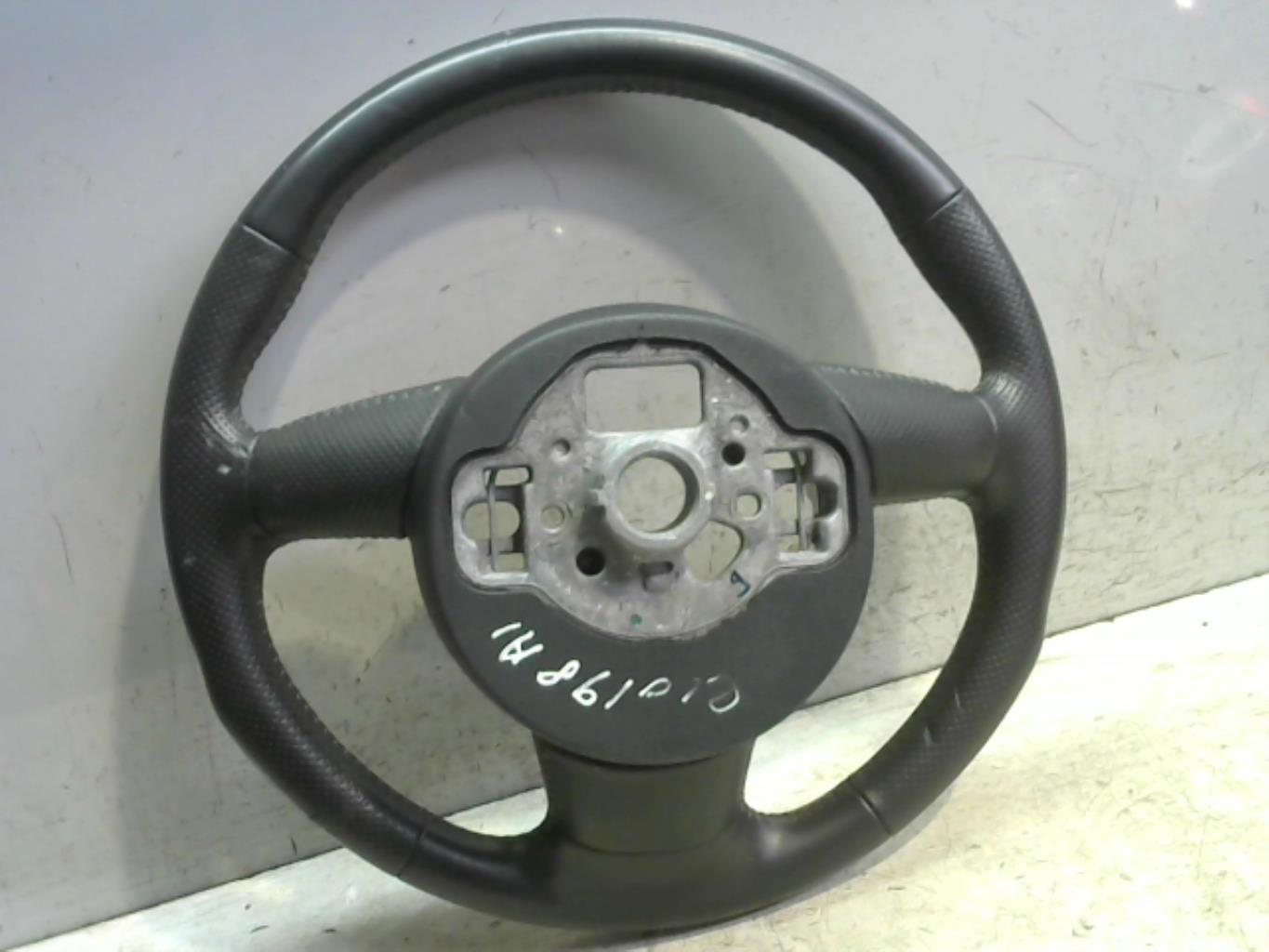 Volant AUDI A1 1 PHASE 2 Essence - 1