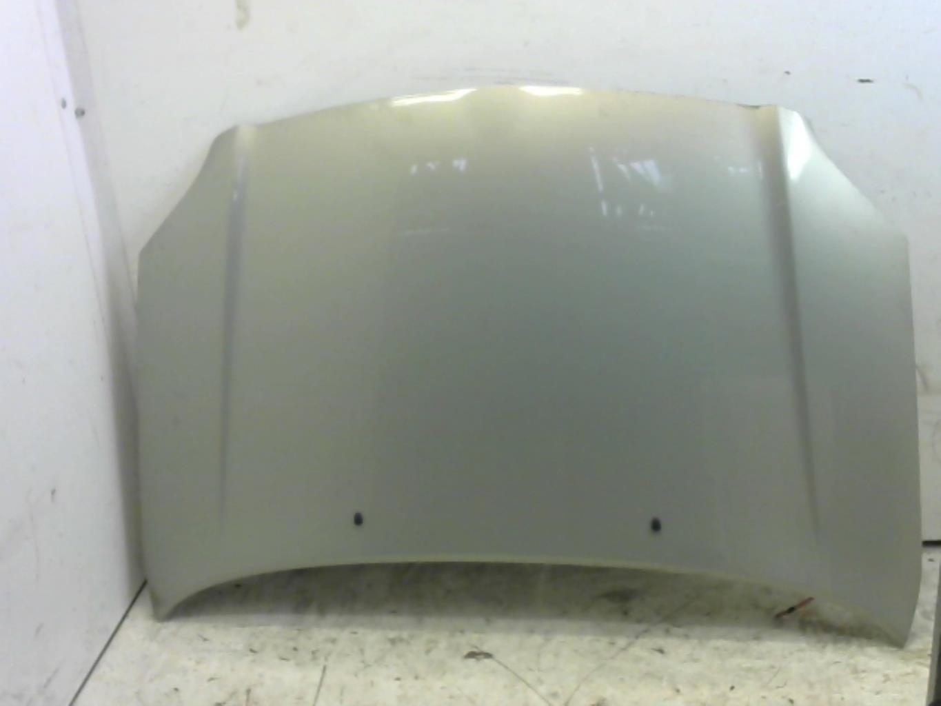 Capot TOYOTA AVENSIS 2 PHASE 1 Diesel - 1