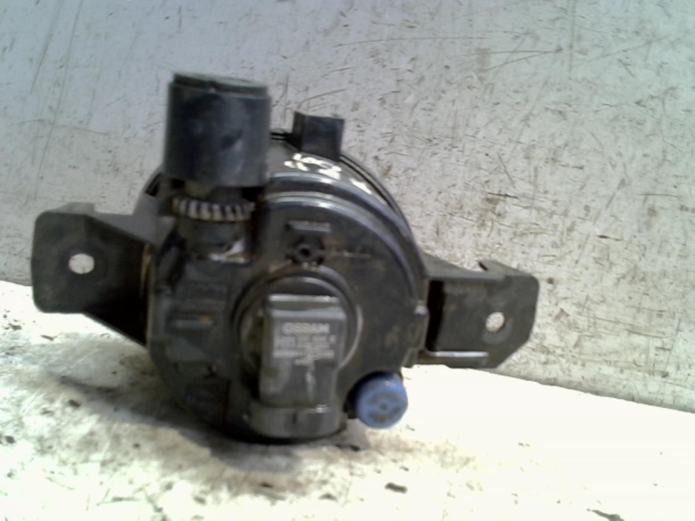 Anti brouillard droit (feux) BMW SERIE 1 E87 PHASE 1 Diesel - 1