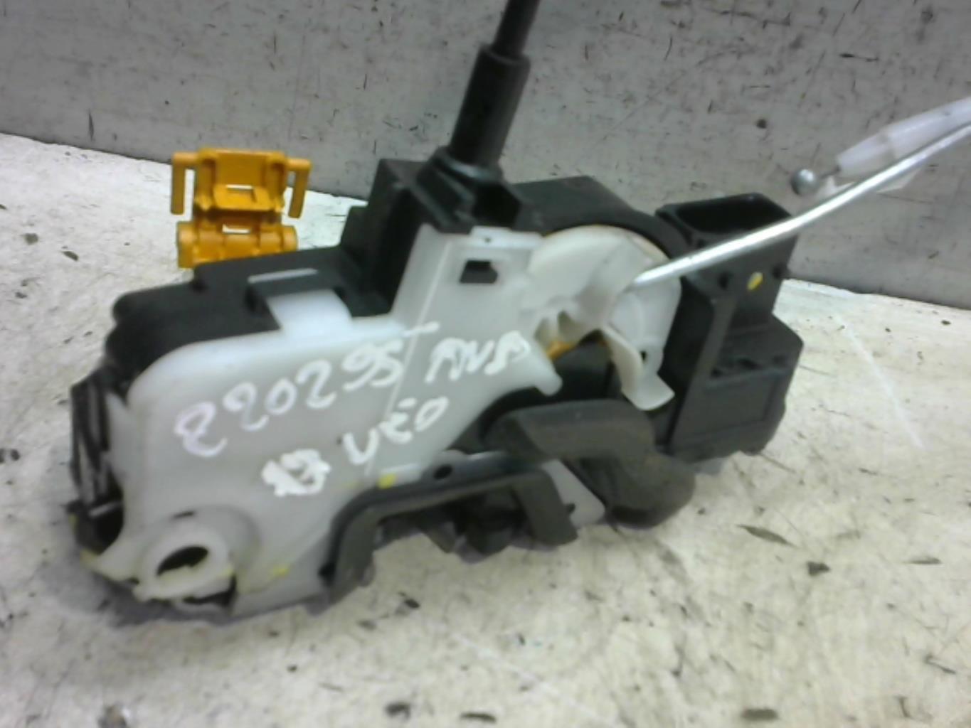 Serrure avant droit CHEVROLET AVEO 2 Diesel - 1