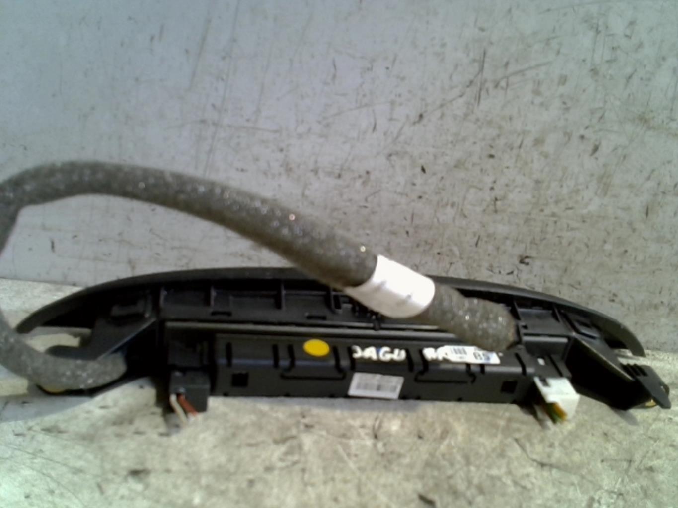 Bouton de warning JAGUAR XJ X350 Diesel - 1