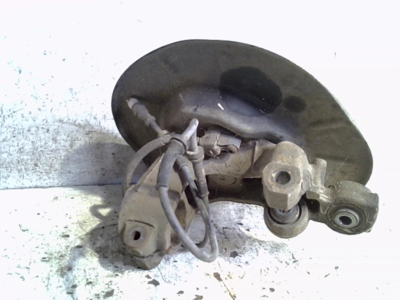Fusee arriere droit RENAULT SAFRANE PHASE 2 Diesel - 1