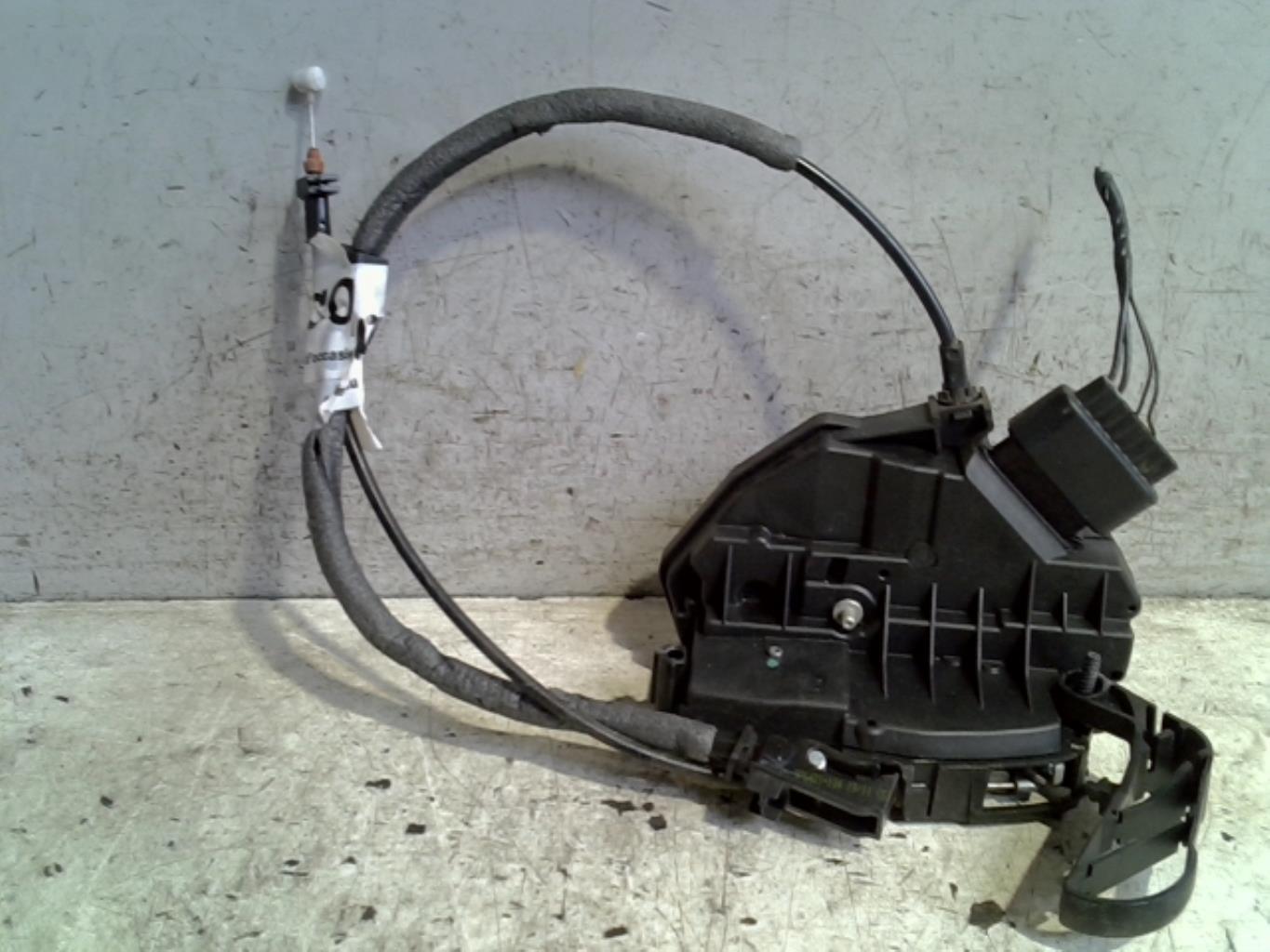 Serrure avant droit FORD FOCUS 3 PHASE 1 BREAK Diesel - 1