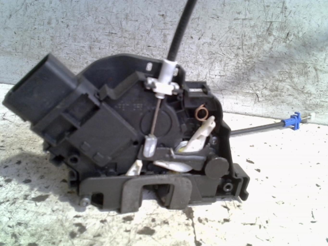 Serrure avant droit FORD MONDEO 3 PHASE 1 Diesel - 1