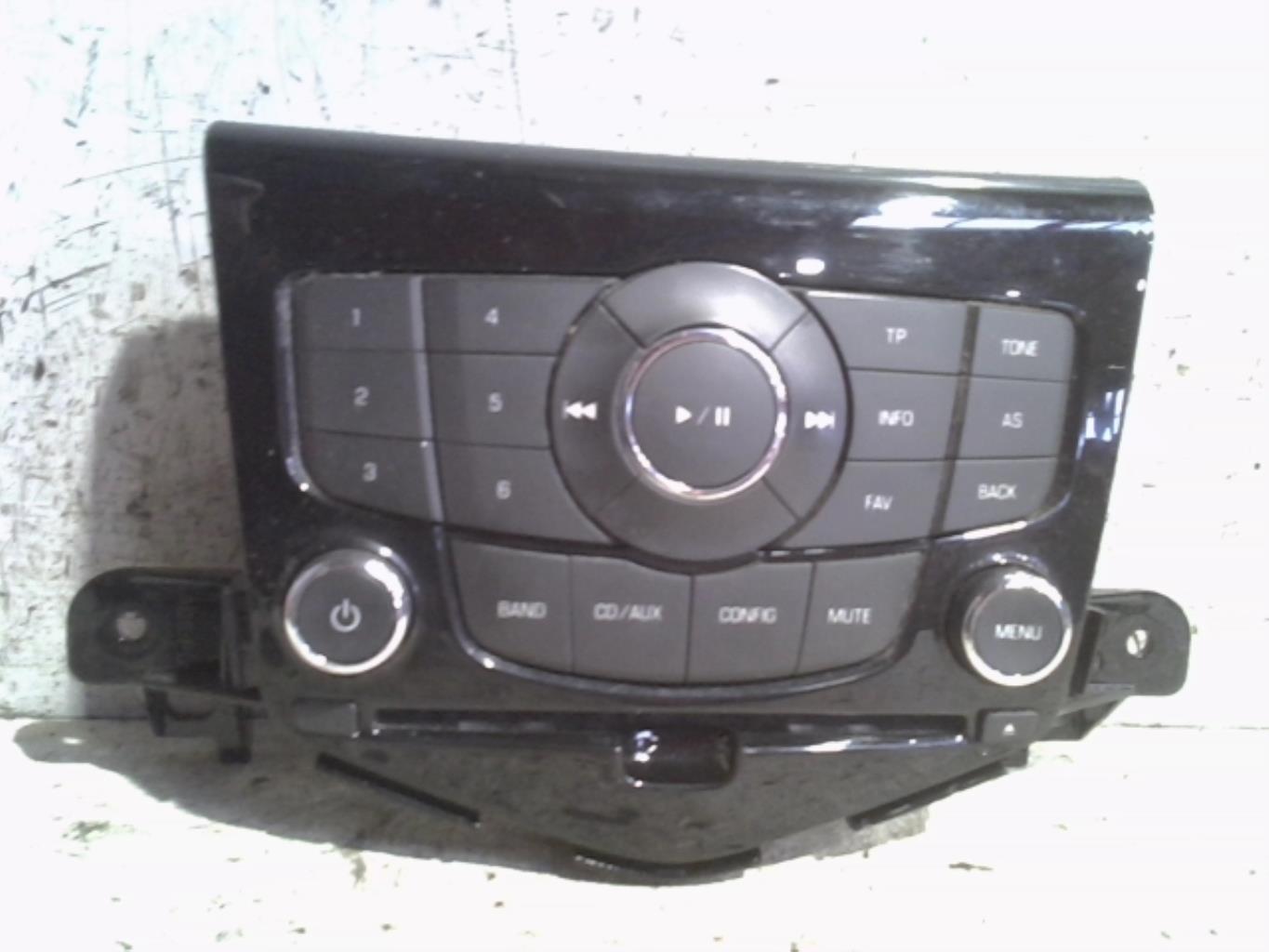 Facade autoradio CHEVROLET CRUZE PHASE 1 Diesel - 1