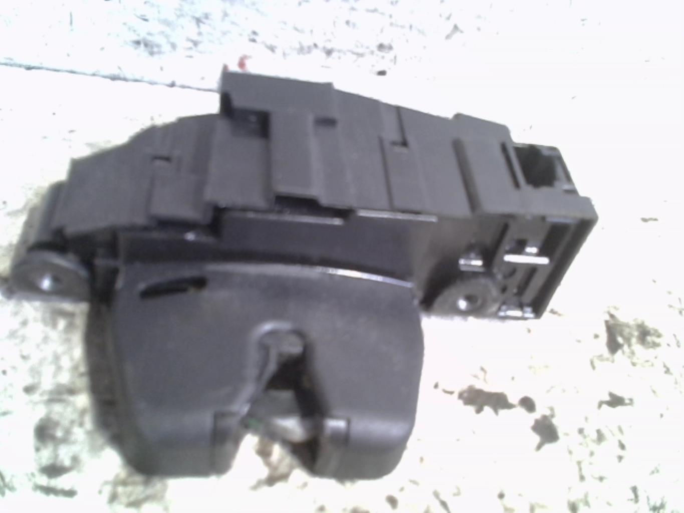 Serrure de hayon CITROEN C5 2 Diesel - 1