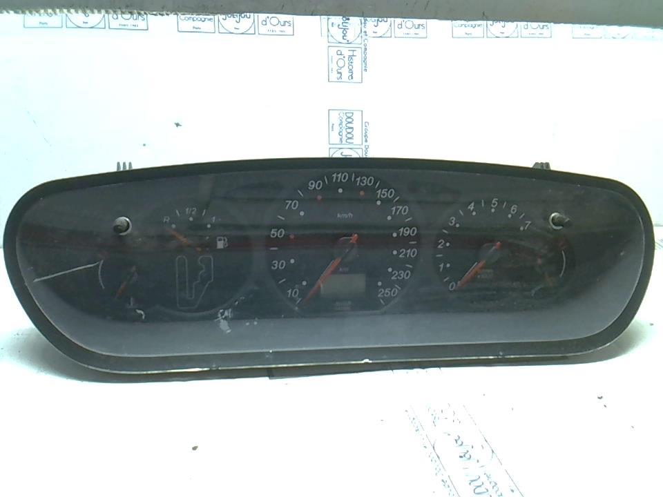 Compteur CITROEN C5 1 PHASE 1 Essence - 1