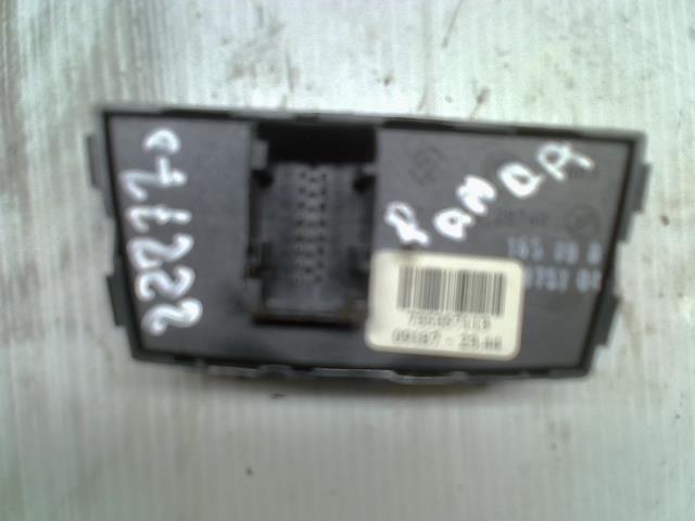 Bouton de warning FIAT PANDA 2 PHASE 1 Essence - 1