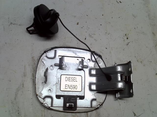 Trappe d'essence PEUGEOT 4007 Diesel - 1