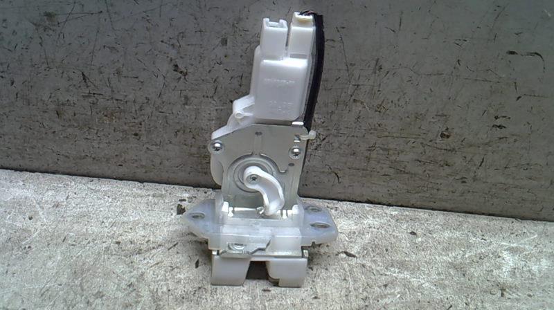 Serrure de hayon OPEL AGILA B Essence - 1