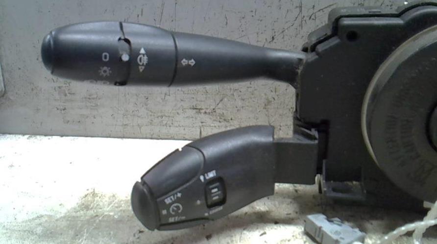 Image Com (Bloc Contacteur Tournant+Commodo Essuie Glace+Commodo Phare) - PEUGEOT 206+