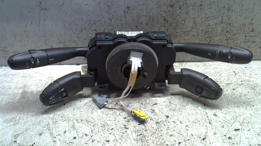 Image Com (Bloc Contacteur Tournant+Commodo Essuie Glace+Commodo Phare) - PEUGEOT 206+