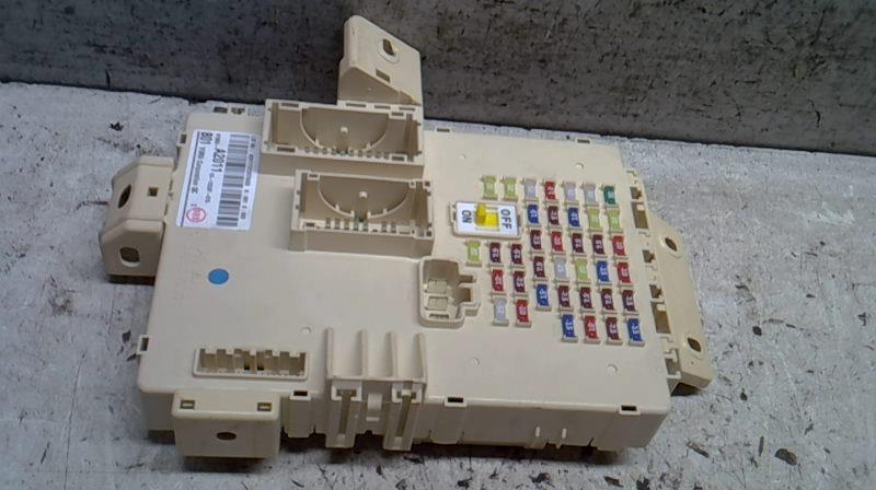 Porte fusible KIA CEE-D 2 PHASE 1 Diesel - 1