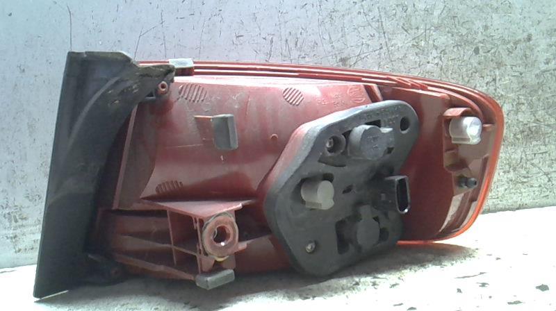 Feu arriere principal gauche (feux) AUDI A4 3 PHASE 1 Diesel - 1