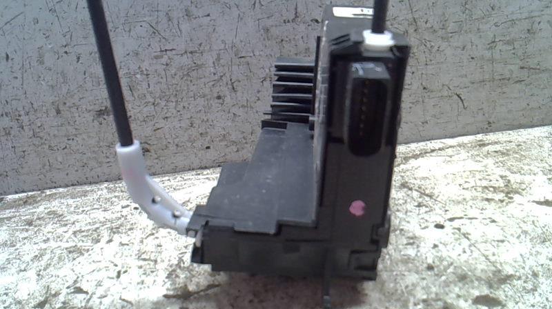 Serrure avant droit PEUGEOT 308 2 PHASE 2 Diesel - 1