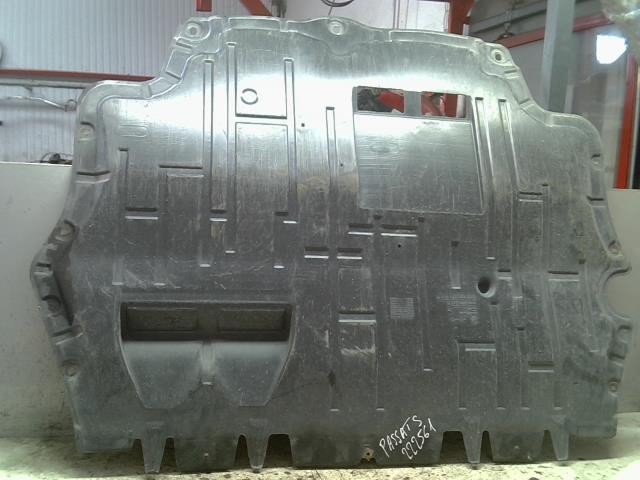 Cache sous moteur VOLKSWAGEN PASSAT 5 Diesel - 1