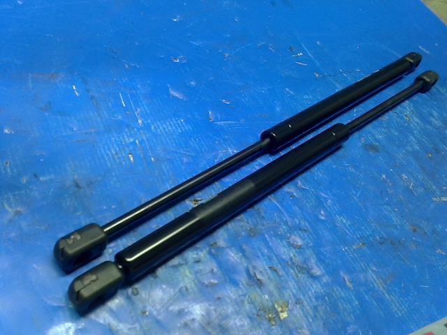 Verin de coffre RENAULT MEGANE 1 PHASE 2 Diesel - 1