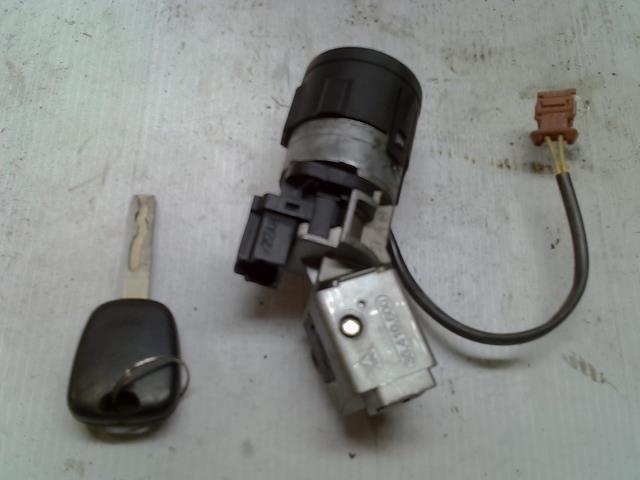 Antivol de direction PEUGEOT 308 1 SW PHASE 1 BREAK Diesel - 1