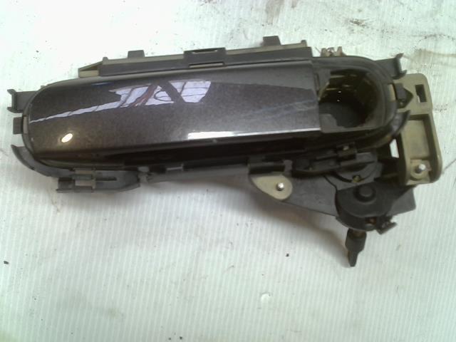 Poignee porte avant gauche AUDI A3 2 SPORTBACK PHASE 1 Diesel - 1