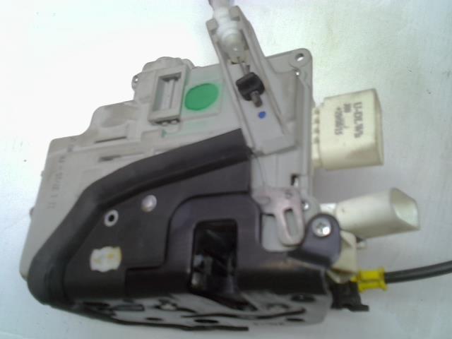 Serrure avant gauche AUDI A6 4 ALLROAD PHASE 2 BREAK Diesel - 1