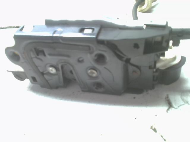 Serrure avant droit VOLKSWAGEN GOLF 6 Diesel - 1