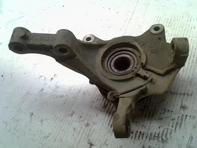 Fusee avant gauche RENAULT LAGUNA 2 PHASE 2 BREAK Diesel - 1