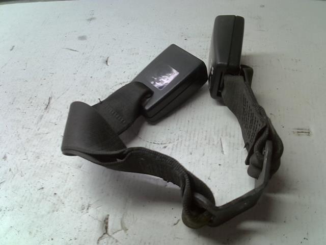 Attache ceinture arriere centrale BMW SERIE 1 E87 PHASE 2 Diesel - 1