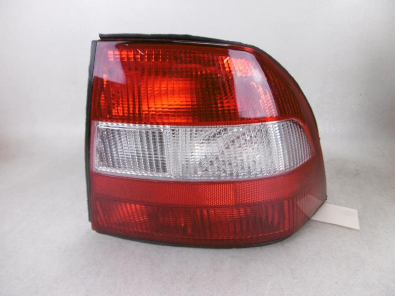 Fanale posteriore principale destro (luci) OPEL VECTRA B PHASE 1 Diésel - 1