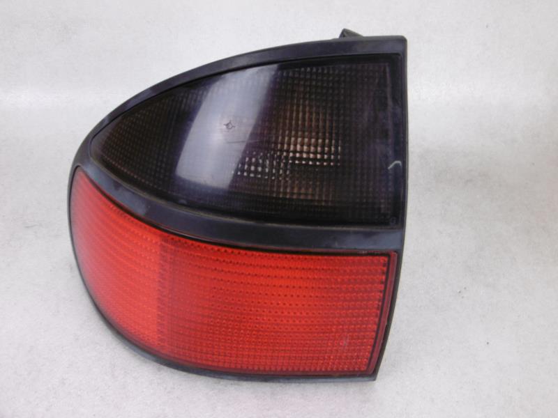 Fanale posteriore principale sinistro (luci) RENAULT LAGUNA 1 PHASE 1 Diésel - 1