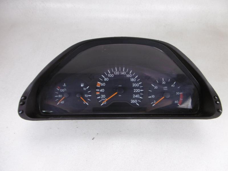 Compteur MERCEDES CLASSE E (210)  - 1