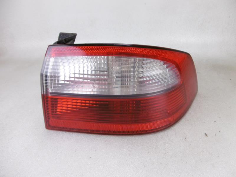 Fanale posteriore principale destro (luci) RENAULT LAGUNA 2 PHASE 1  - 1