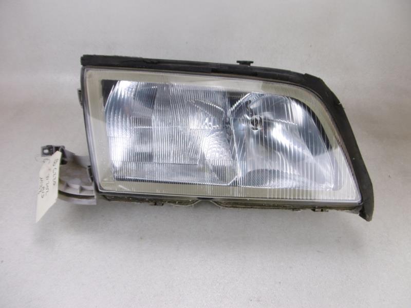 Gruppo ottico anteriore principale destro (luci)(faro) MERCEDES CLASSE C 202  - 1