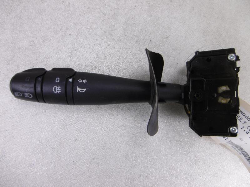Commodo phare RENAULT CLIO 2 PHASE 1 Essence - 1