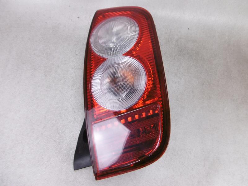 Fanale posteriore principale destro (luci) NISSAN MICRA 3 PHASE 1 Gasolina - 1