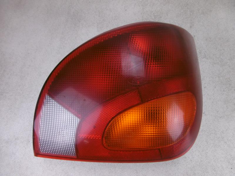 Fanale posteriore principale destro (luci) FORD FIESTA 4  - 1