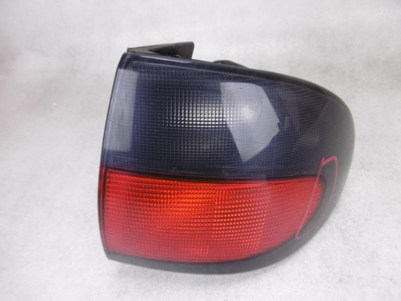 Fanale posteriore principale destro (luci) RENAULT MEGANE 1 PHASE 1 Diésel - 1
