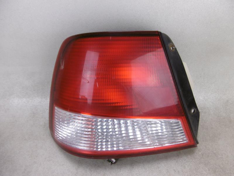 Fanale posteriore principale sinistro (luci) HYUNDAI ACCENT 2 Diésel - 1