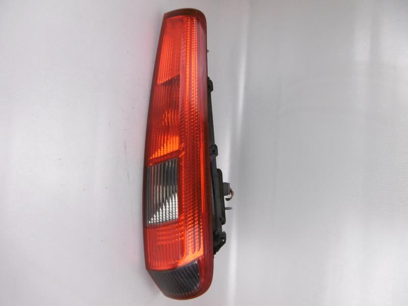 Fanale posteriore principale destro (luci) FORD FIESTA 5  - 1