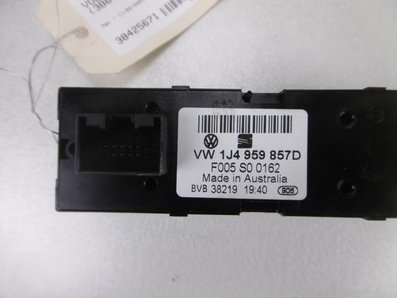 Interruttore alzacristalli VOLKSWAGEN PASSAT 4 PHASE 2 BREAK Diésel - 1