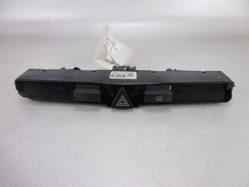 Bouton de warning OPEL ASTRA H PHASE 2 Diesel - 1
