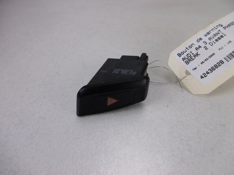 Bouton de warning AUDI A4 3 AVANT PHASE 1 BREAK Diesel - 1