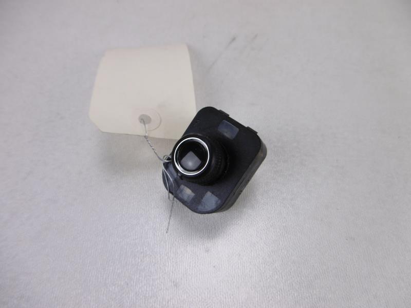 Commande retroviseurs AUDI A4 3 AVANT PHASE 1 BREAK Diesel - 1
