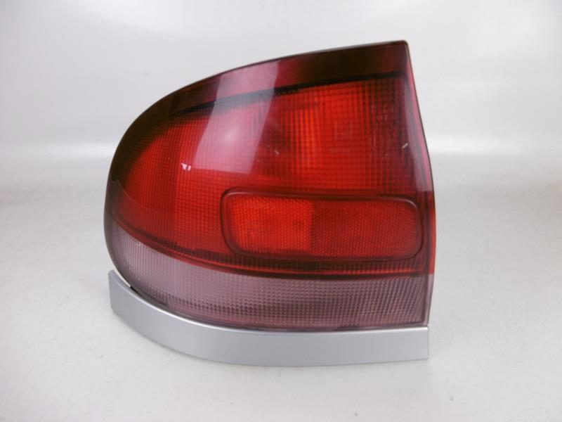 Fanale posteriore principale sinistro (luci) MAZDA 626 3 PHASE 2 Gasolina - 1