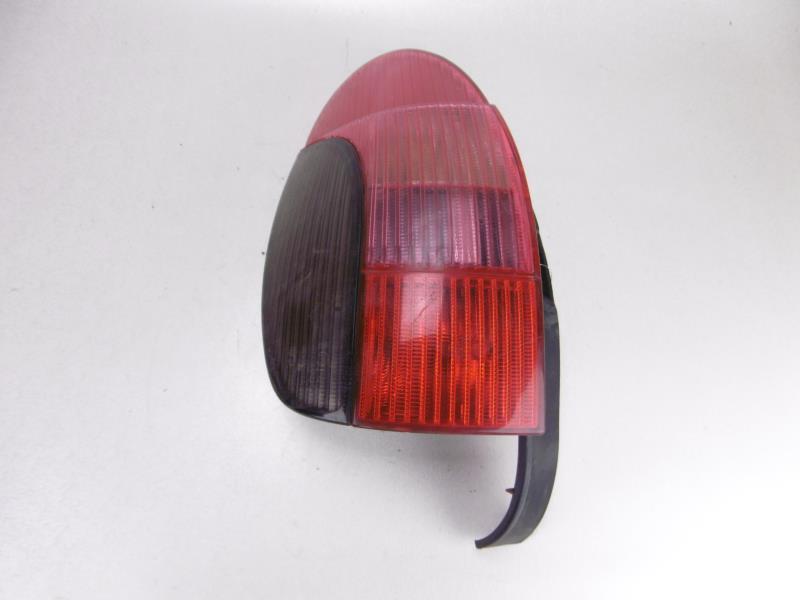 Fanale posteriore principale sinistro (luci) PEUGEOT 306 BREAK Diésel - 1