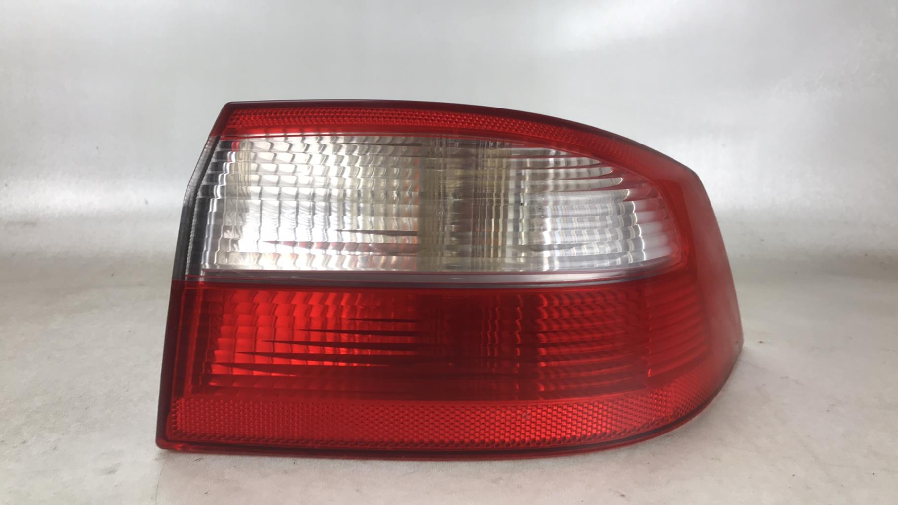 Fanale posteriore principale destro (luci) RENAULT LAGUNA 2 PHASE 1 Diésel - 1
