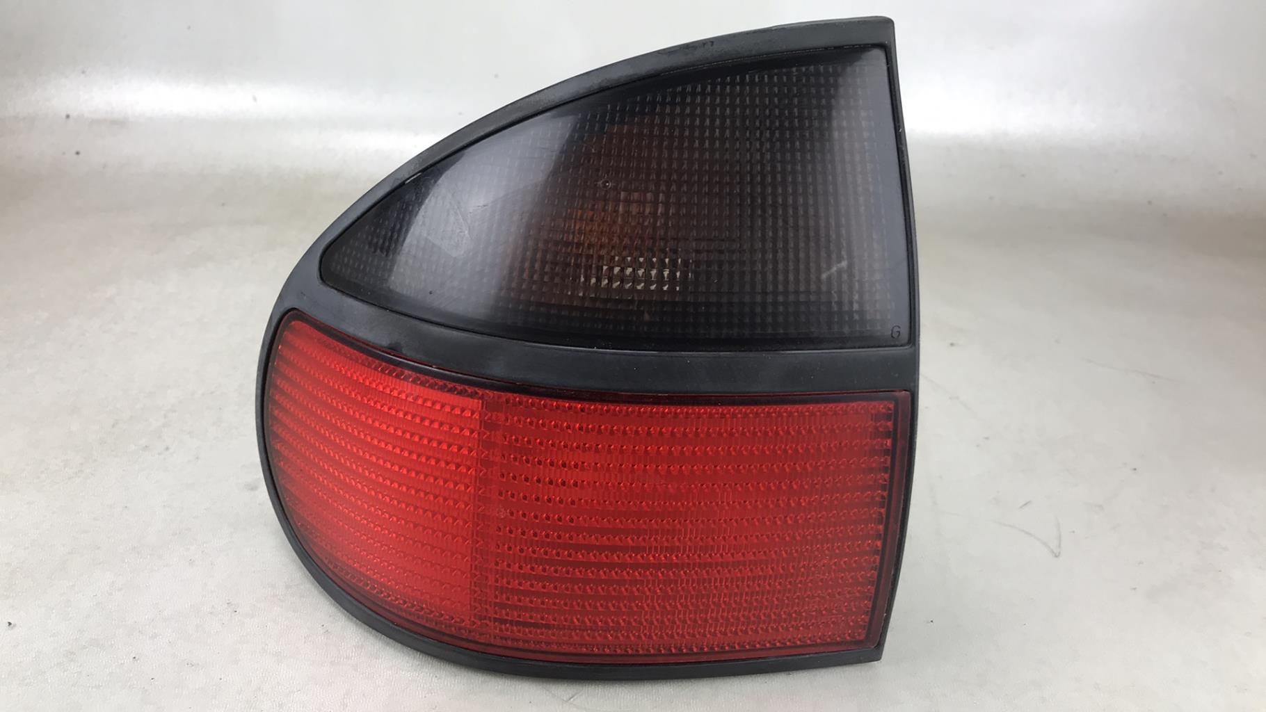 Fanale posteriore principale sinistro (luci) RENAULT LAGUNA 1 PHASE 1 Gasolina - 1