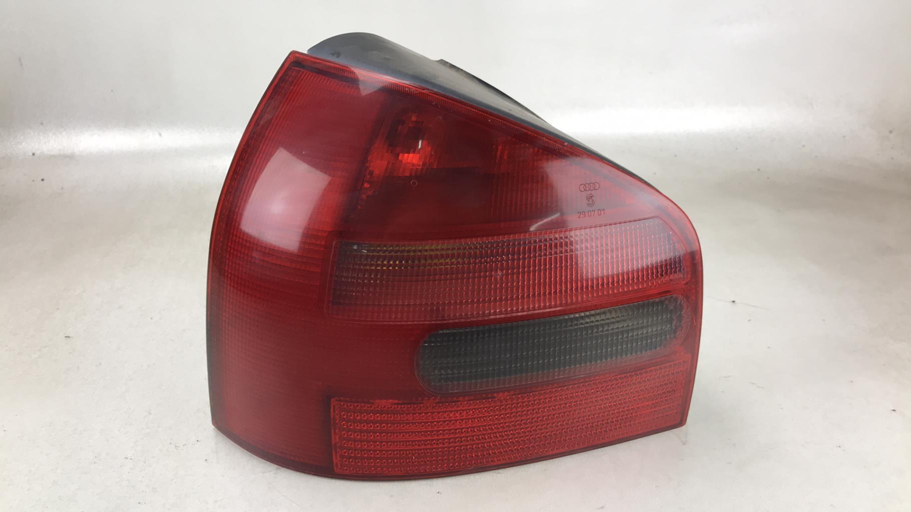 Fanale posteriore principale sinistro (luci) AUDI A3 1 PHASE 1 Diésel - 1
