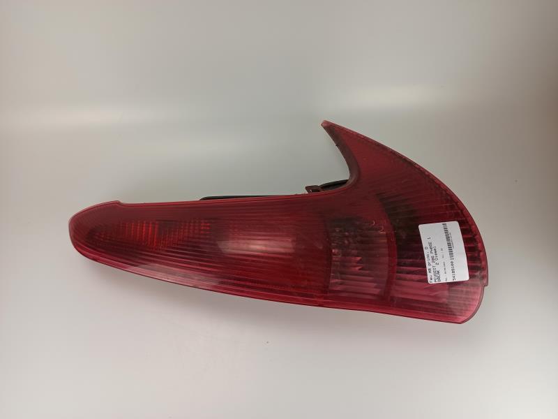 Fanale posteriore principale destro (luci) PEUGEOT 206 PHASE 1 BREAK Diésel - 1