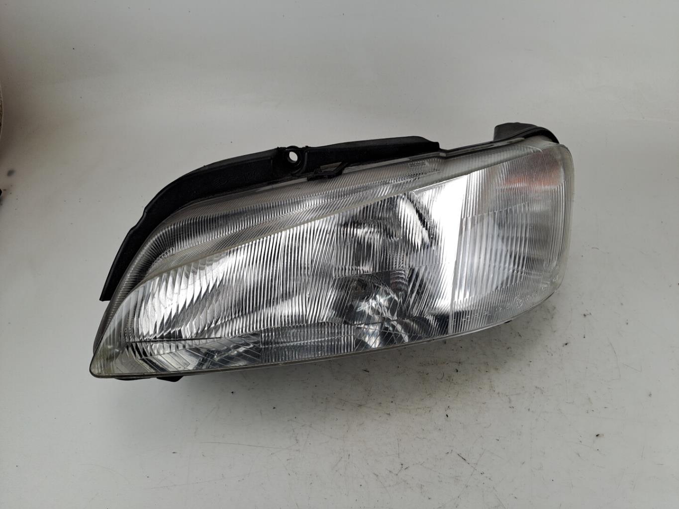 Gruppo ottico anteriore principale sinistro (luci)(faro) PEUGEOT 106 PHASE 2 Diésel - 1