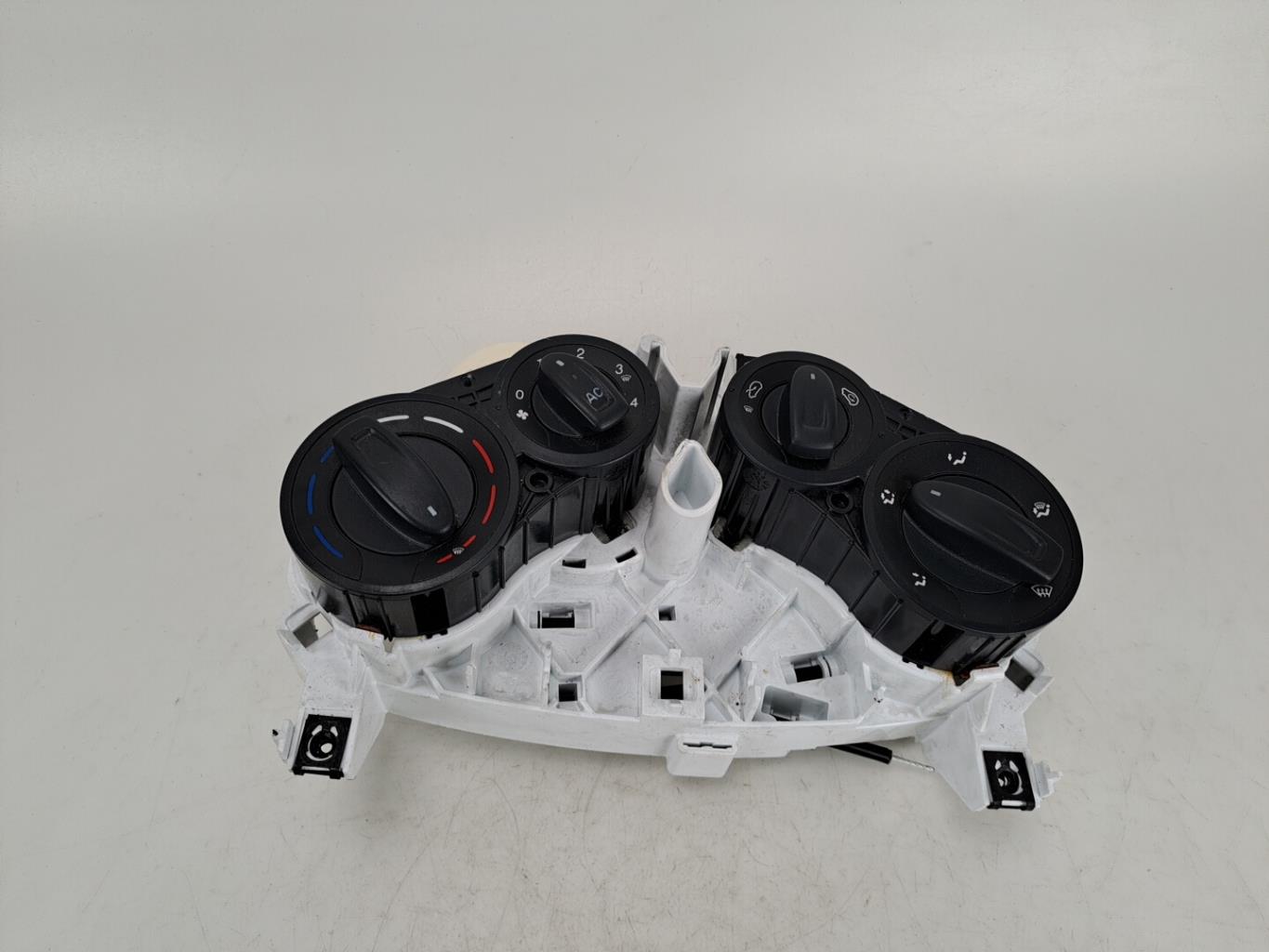 Commande chauffage FORD KA 2 PHASE 2 Essence - 1